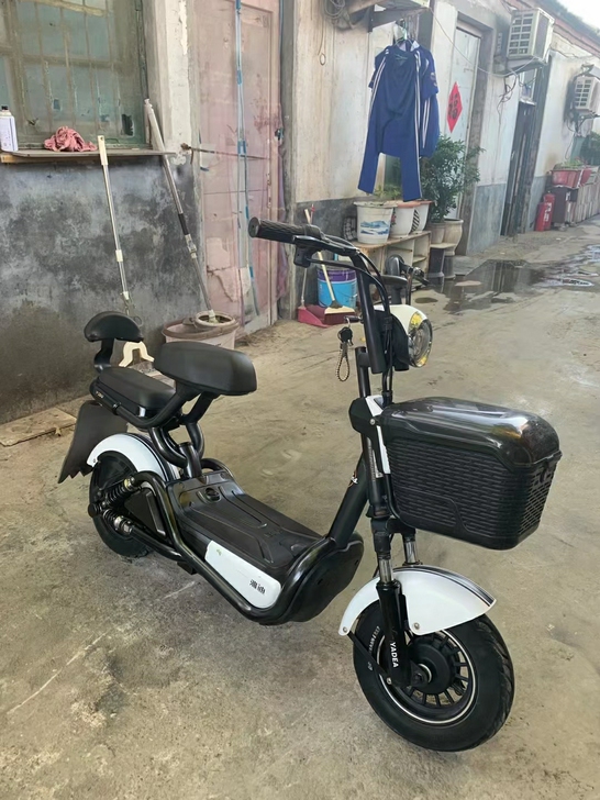 清仓大甩卖。 济南二手电动车电瓶车二手爱玛...