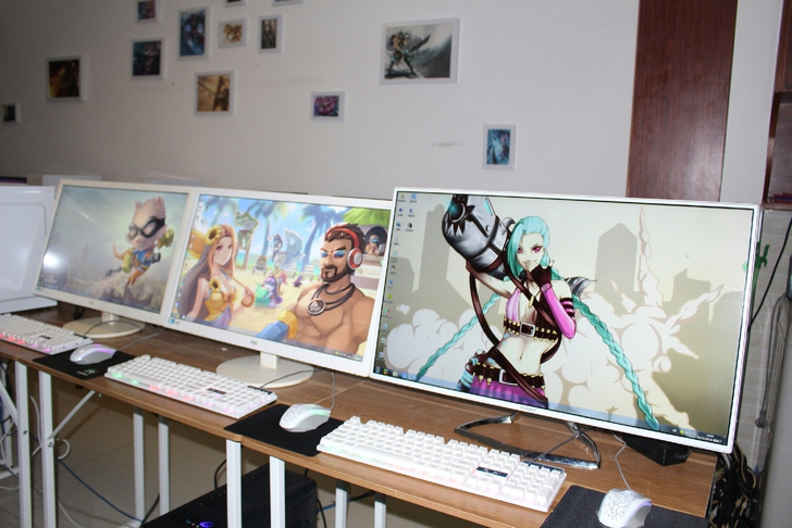 个人工作室处理器一批基本全新带保修台式电脑...