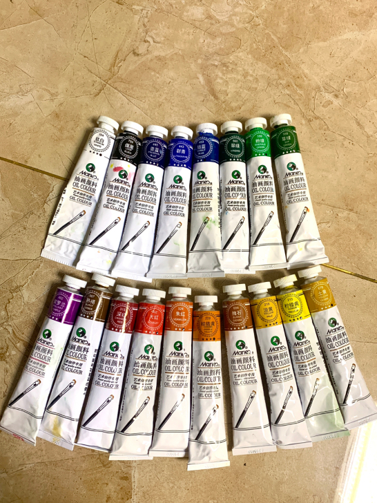 马利油画颜料，九成新！