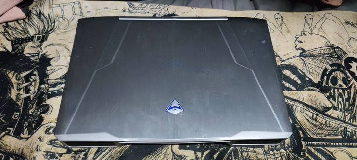 机械师f117-s游戏本，办公笔记本，背光...