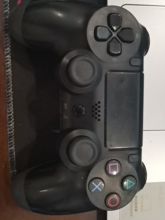 出ps4国产手柄