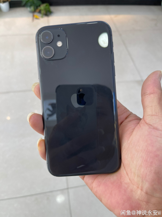 苹果11国行64,学生一手自用。无拆无修。...