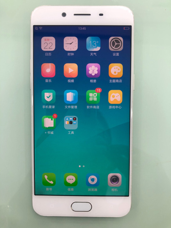oppoR9sk 4+64八成新正常无暗病...