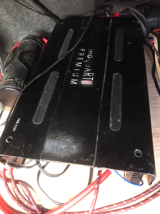 升级出歌德4路功放，原来用来推三分频中高音。