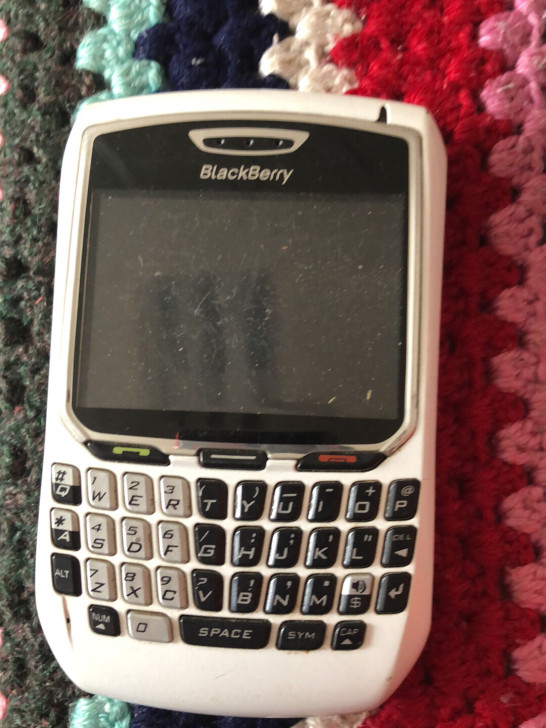 黑莓8520手机，便宜卖