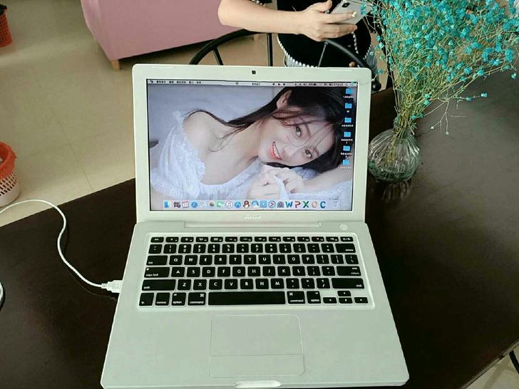 女生个人闲置苹果MacBook pro##...