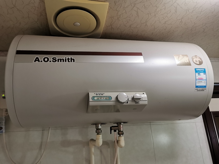 艾欧史密斯热水器 零维修 正常使用 因搬家...