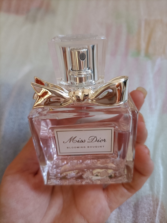 个人闲置甜心小姐香水50ml,香港免税店购...