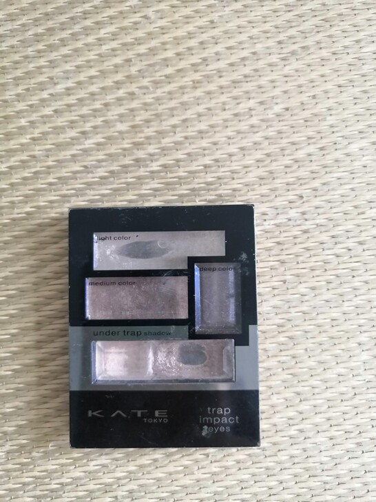 Kate大地色眼影,日本带回的,保真,30...