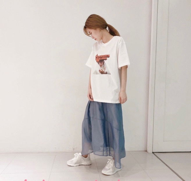 8成新夏季短袖白色T恤上衣女