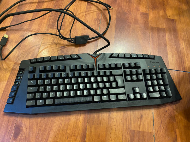 联想拯救者k800 红轴机械键盘