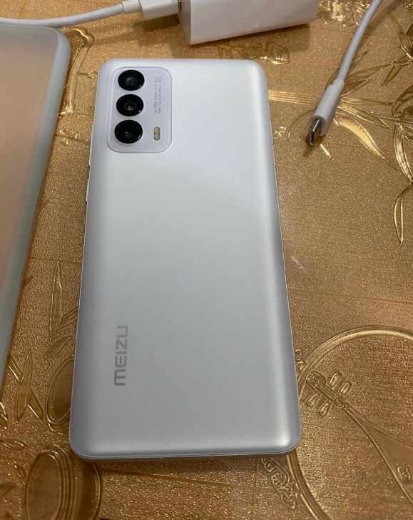 魅族18，12+256G，在保，成色如图，...