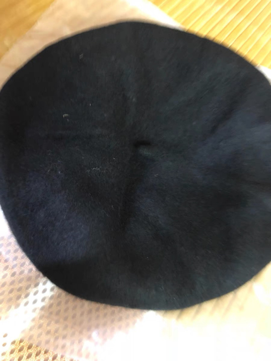 贝雷帽，买重了，还是全新的