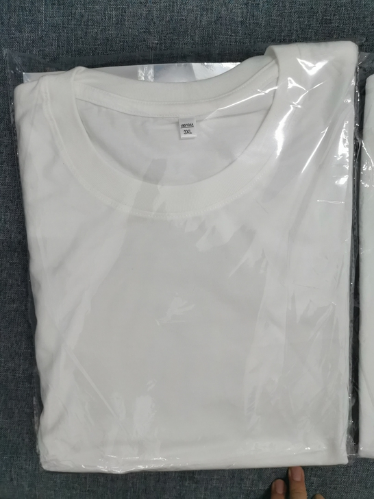 全新T恤，100％棉，一个M码，一个3xl...