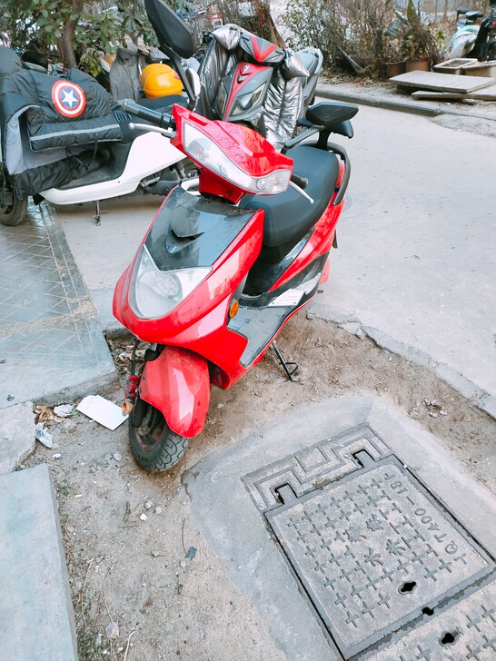 新日电动车60v20a个人电动车 带黄牌