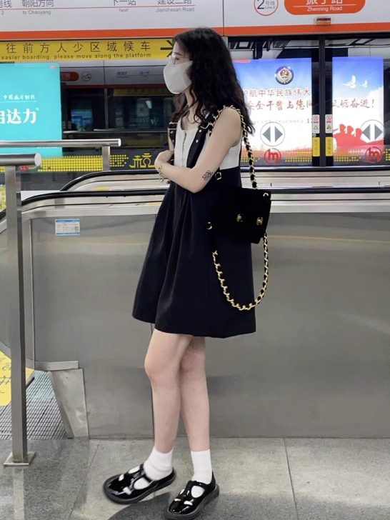 Grabyou 黑色背带裤女夏季休闲短裤韩...