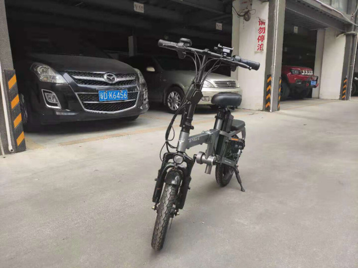 转让一辆英格威品牌电动折叠车，顶配，新型无...