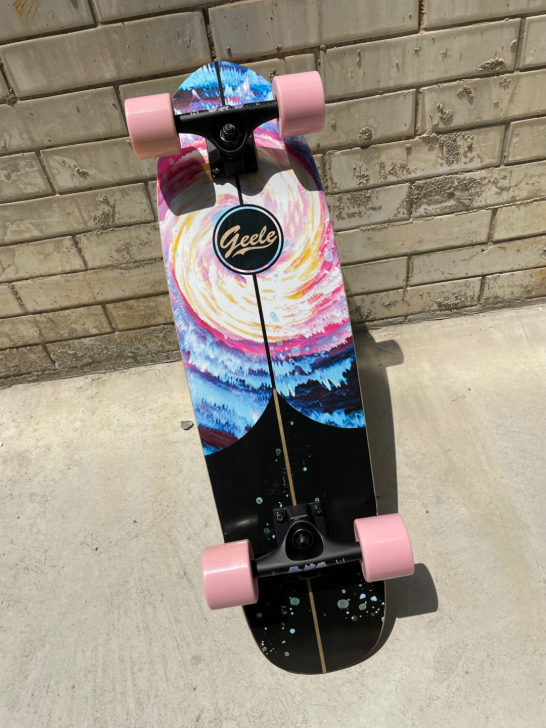 个人闲置geele进口滑板初学者代步刷街滑...