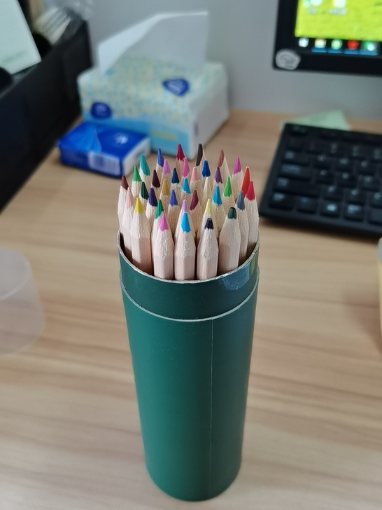 晨光36色彩色铅笔，其中两支用过，需要的来...