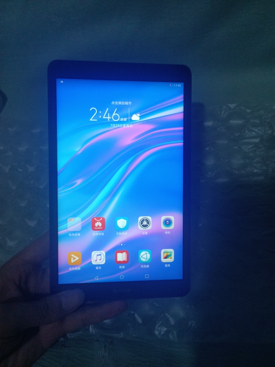 荣耀平板5。64g。8英寸。麒麟710。W...