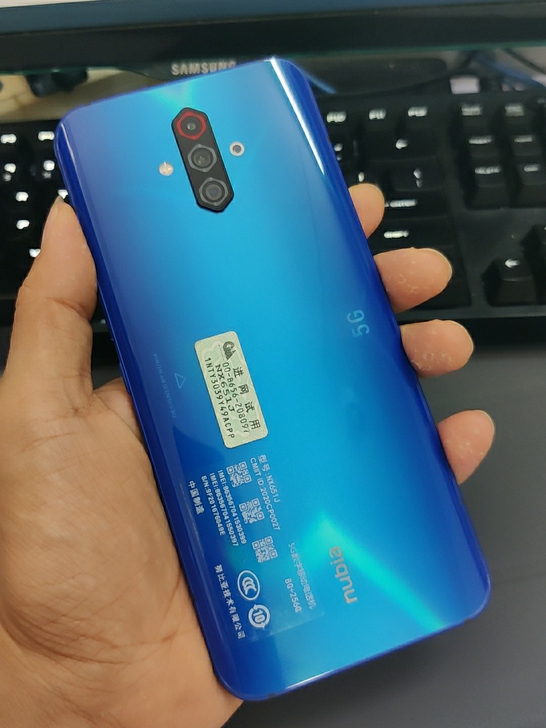 努比亚 nubia Play 5G手机 8...