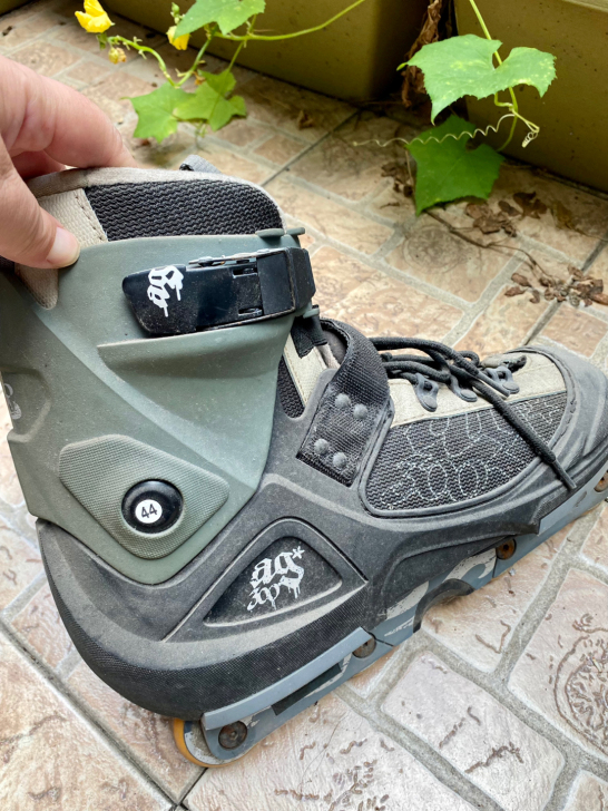 迪卡侬 轮滑鞋（成人男性 44码）