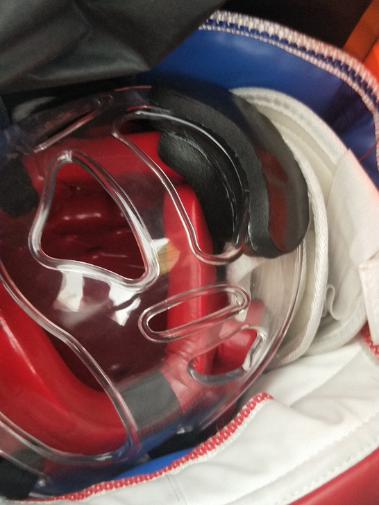 跆拳道全套护具，之前一直买了没用