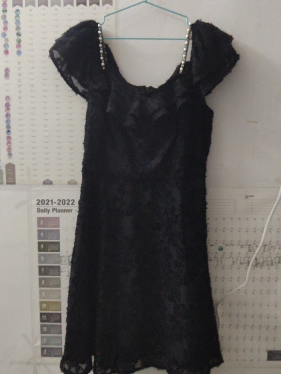 芊妃美 黑色连衣裙，XL码 全新