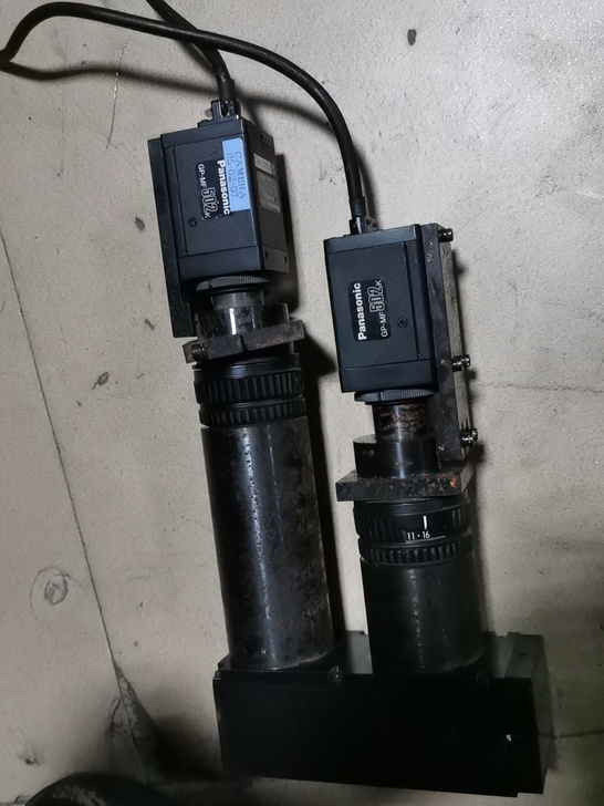 松下工业相机GP-MF502K两个，相机成...