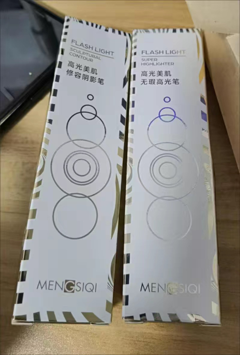 全新  未拆封  液体阴影高光修容棒哑光遮...