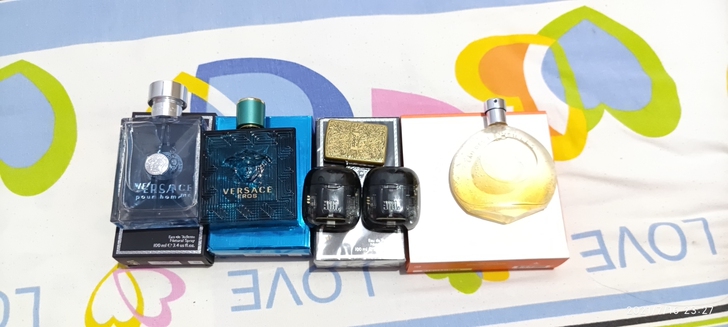 图中物品全出。全部正品的东西,想要的联系我