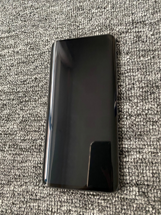 一加7Pro,6+128 90hz屏幕
