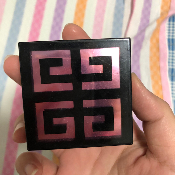 Givenchy/纪梵希高定四宫格腮红 修...