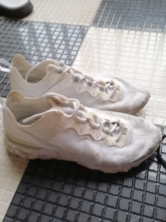 Nike element react跑鞋，...