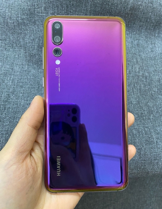 高配版 6+128华为p20pro 麒麟9...
