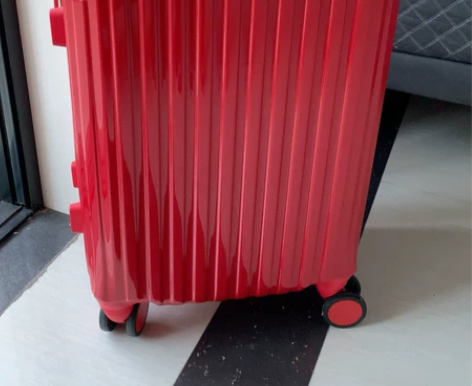 行李箱拉杆箱20寸便宜出，买回来没用过，全...
