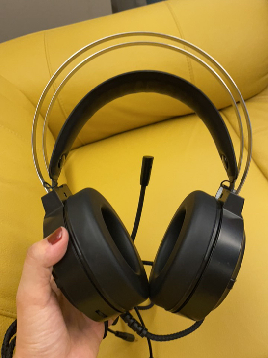 惠普全新耳机，小组答辩赢来的奖品。一次都没...