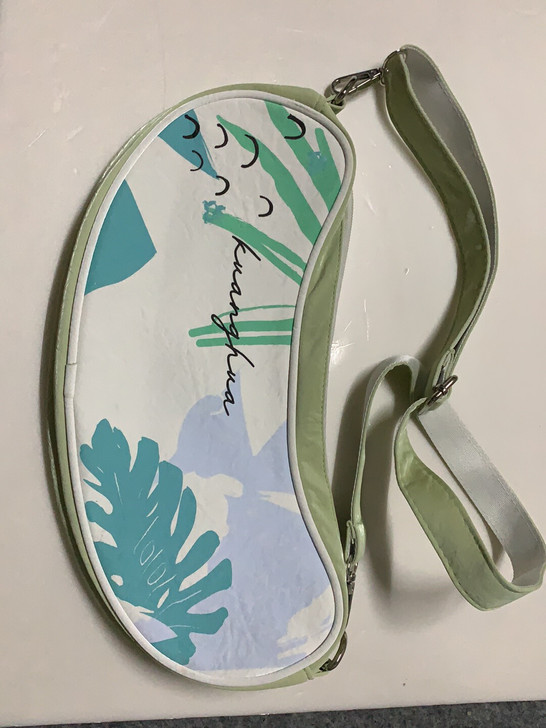 女士单肩包 库存一个而已