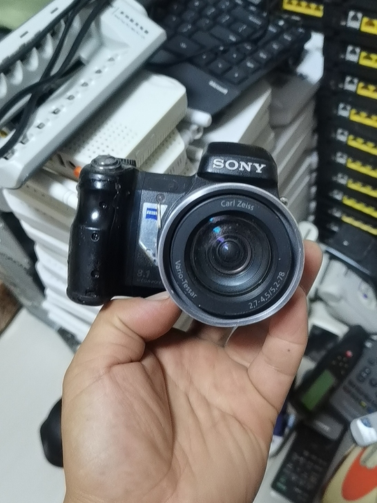 SONY DSC-H9  此机屏已坏，按配...