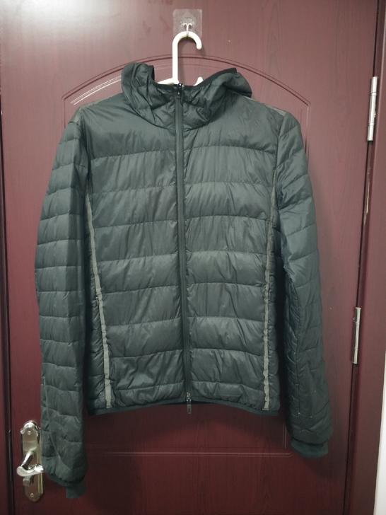 男士阿迪达斯羽绒服m码175/96码