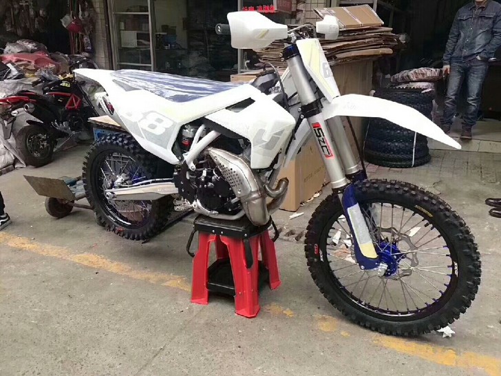 恒建 贵尊 卒玛 华洋 波速尔 二冲程越野...