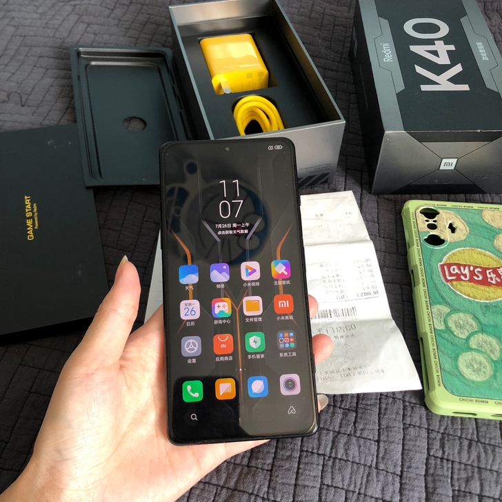红米k40游戏增强版12+128小米手机