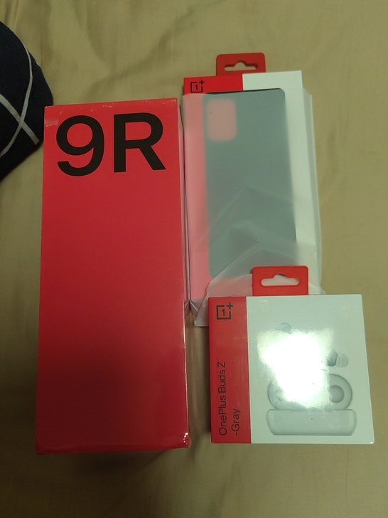 一加9R 12+256 黑色 顶配