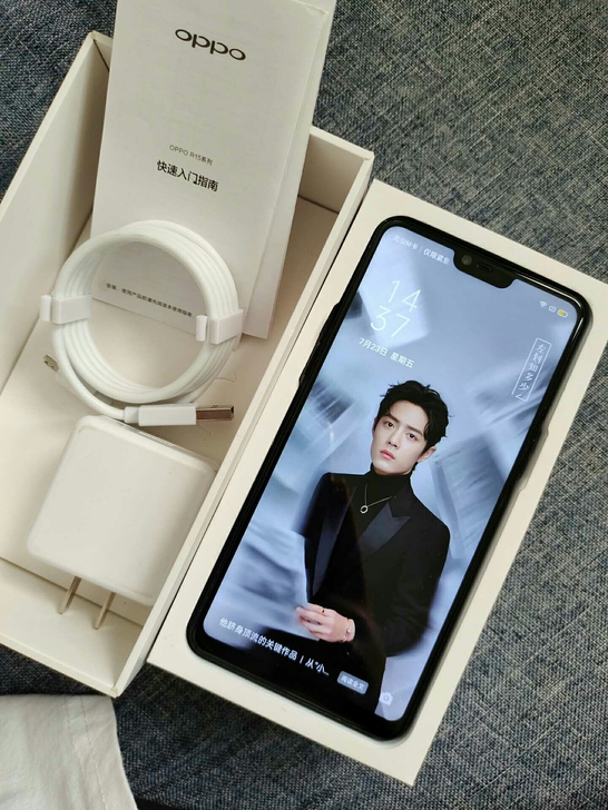 Oppor 15正品手机  只使用了四个月...