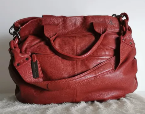 69.29元九成新KENNETH COLE...