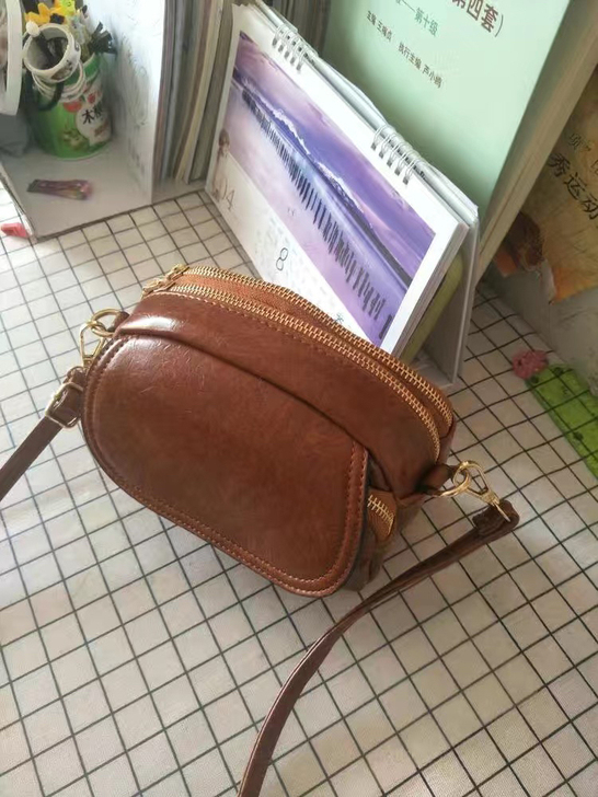 【实体闭店】包包女2021新款潮复古时尚百...