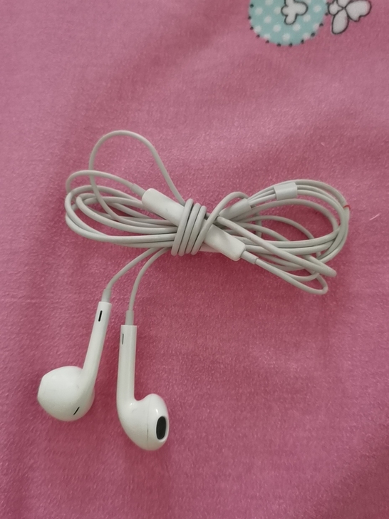 家里耳机太多 用不完