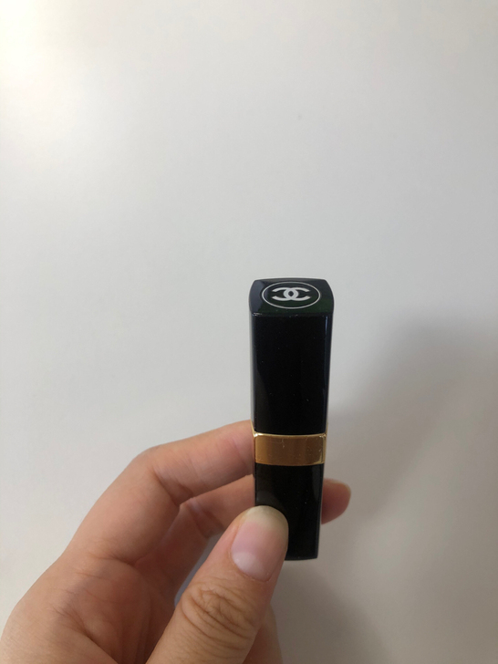 Chanel口红，专柜购入，余量一半以上