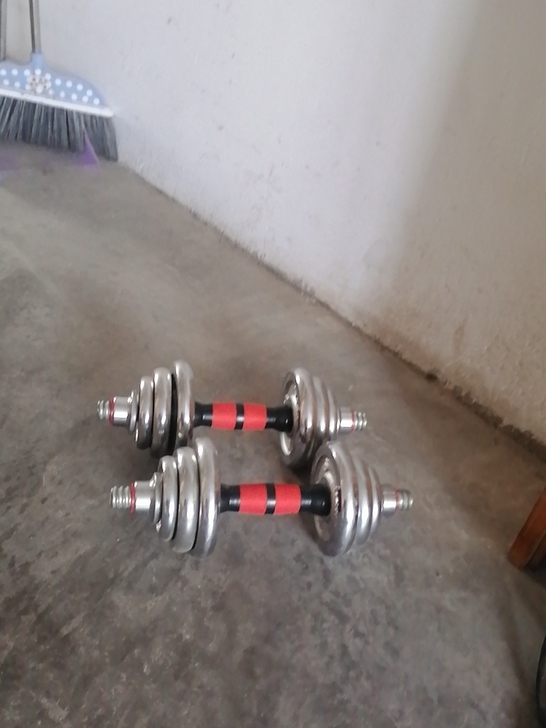 当时买时二百多，没怎么练，想买了，一百元一...