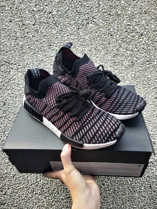 全新阿迪达斯运动鞋，编织鞋面，爆米花大底，...